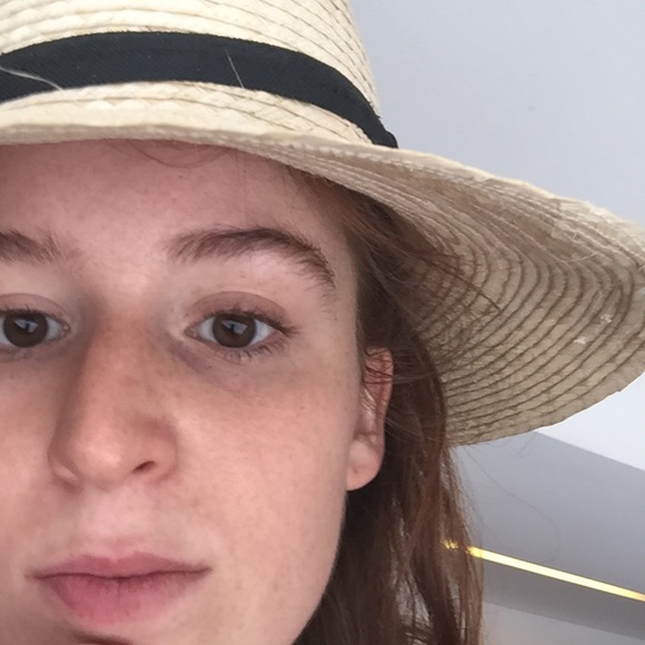 Meet your Posher, Lisa - Picture 1 of 1